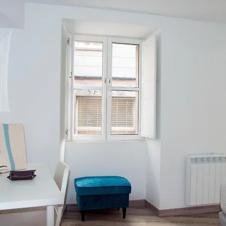 Sensacional Saladina Daire Ourense